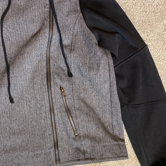 Hem & Thread Moto Jacket with hood - Picture 2 of 5